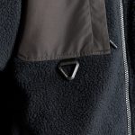 873864-001_Onyx-Fleece_Black-Phantom_Detail-2