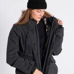 873882-001_Snowblind-Jacket_Phantom_Studio-2