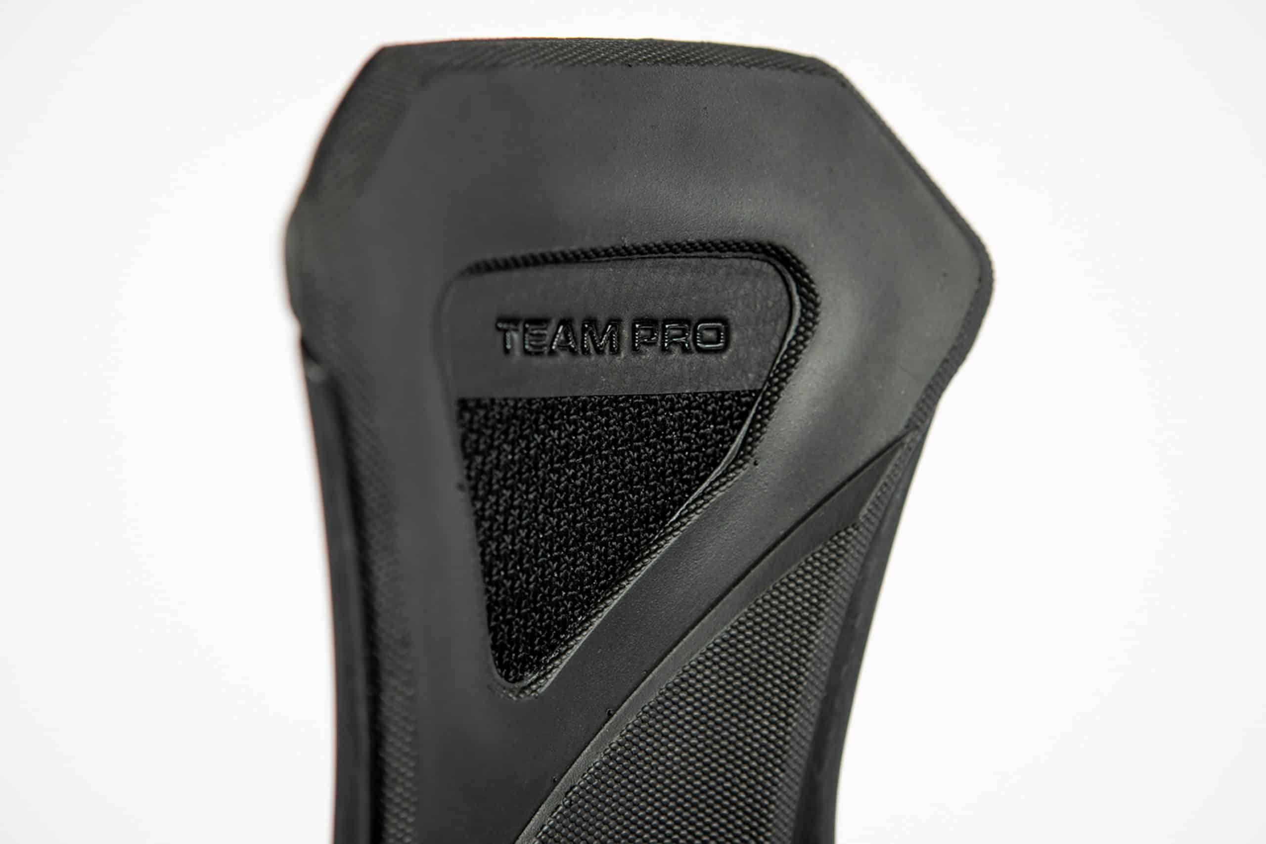 836443-005_Team-Pro_Ultra-Black_Detail-8