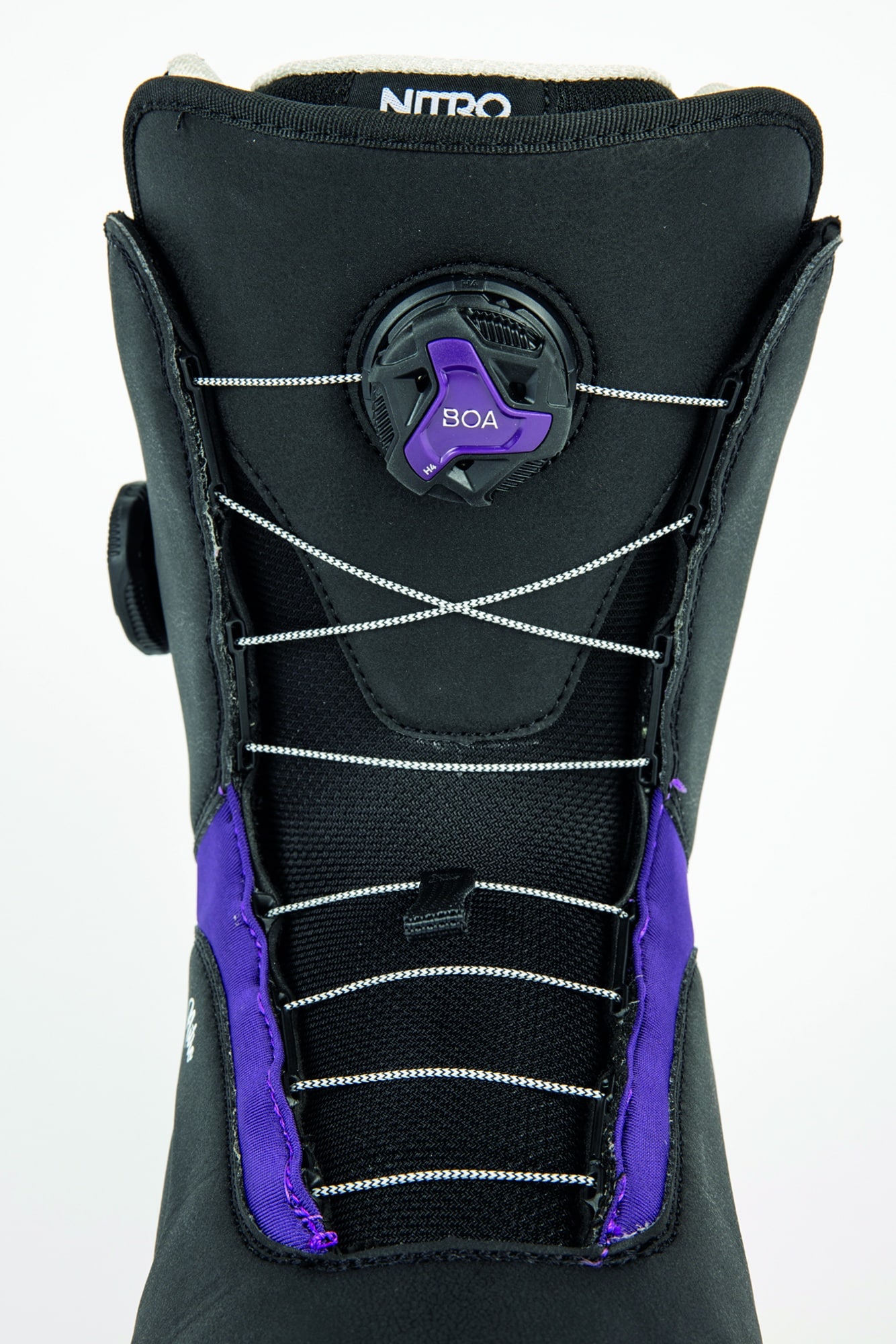 848658-001_Scala-BOA_Black-Purple_Detail-2