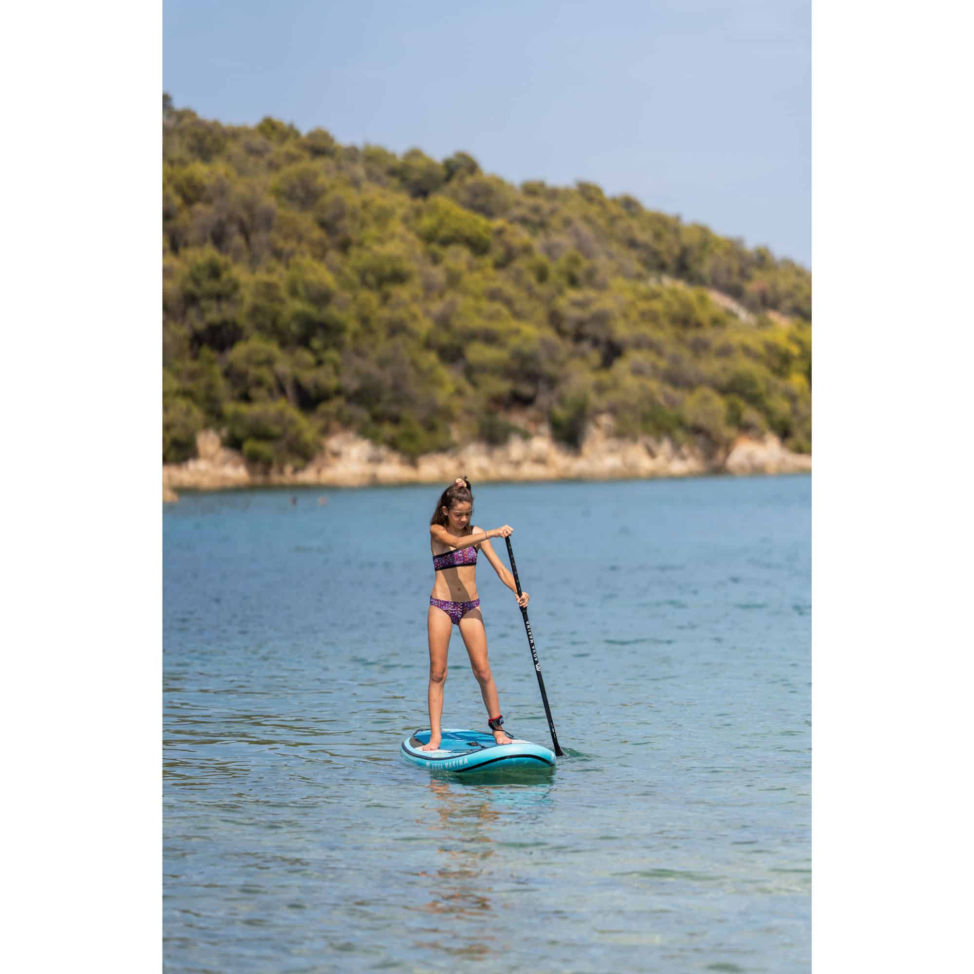 w22167-17-AquaMarina-SUP-Vibrant-action